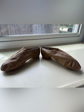 Bloch Women's Tan Leather Jazz Shoes